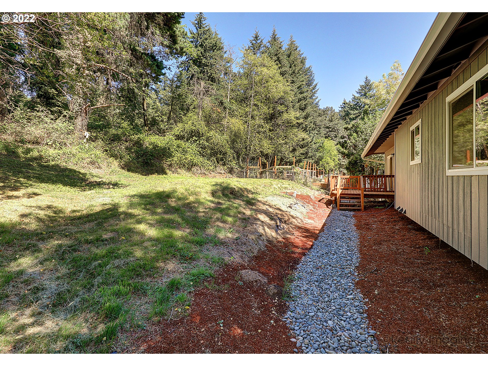 2760 Columbia Heights Road Longview, WA 98632 - Photo 17 of 18 Gallery Image 17