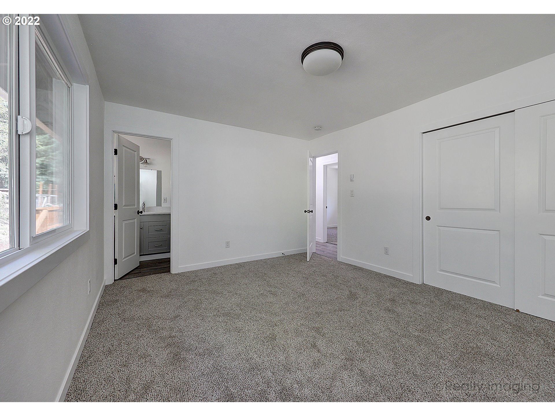 2760 Columbia Heights Road Longview, WA 98632 - Photo 9 of 18 Gallery Image 9