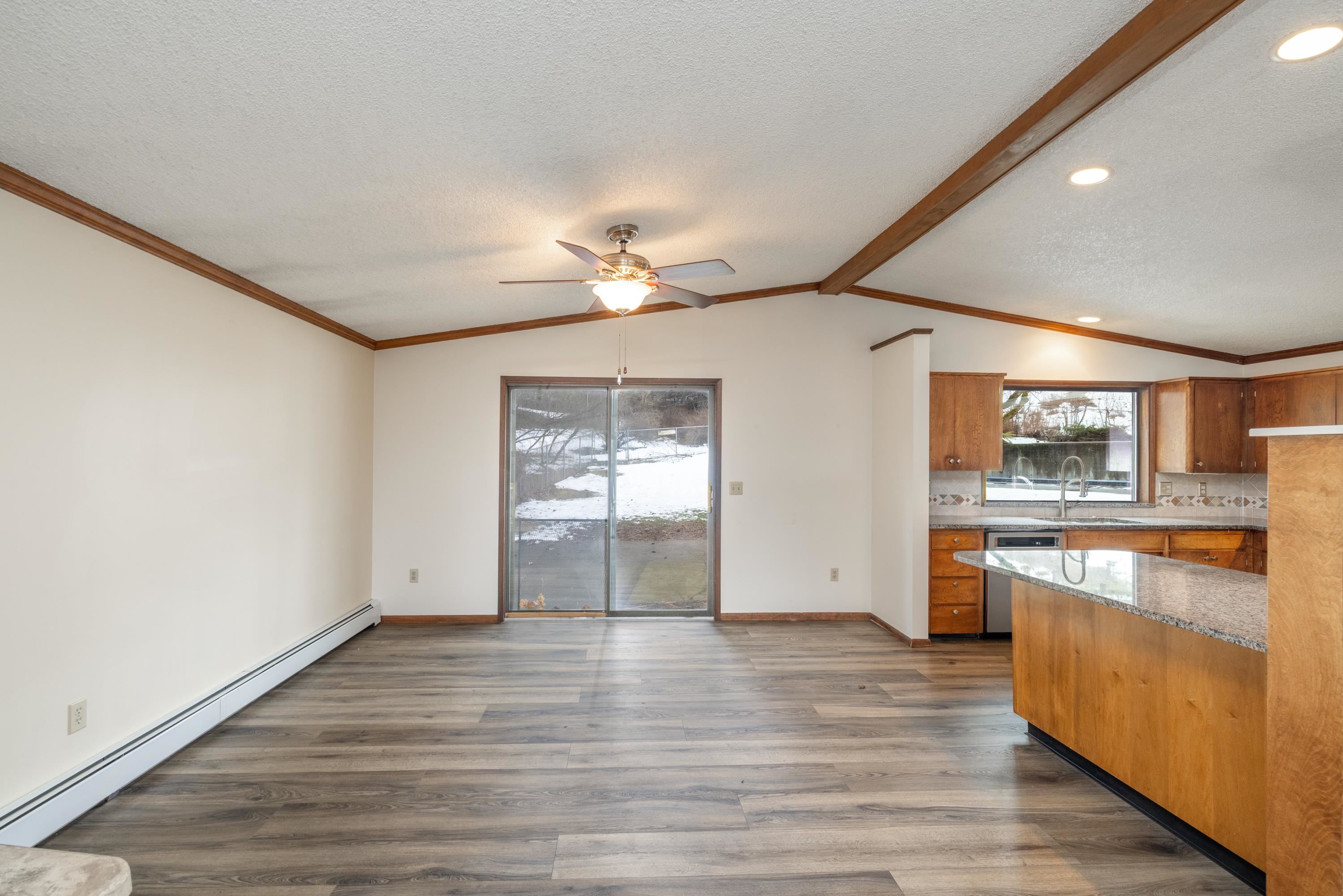 12704 East Apache Pass Road Spokane Valley, WA 99206 - Photo 13 of 37