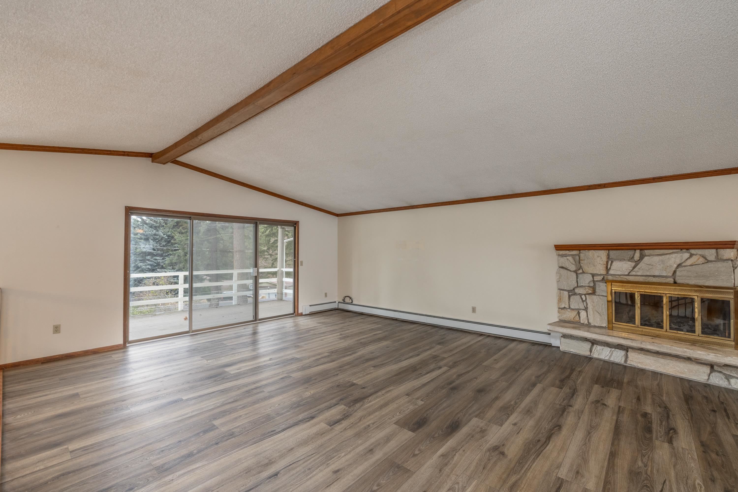 12704 East Apache Pass Road Spokane Valley, WA 99206 - Photo 7 of 37