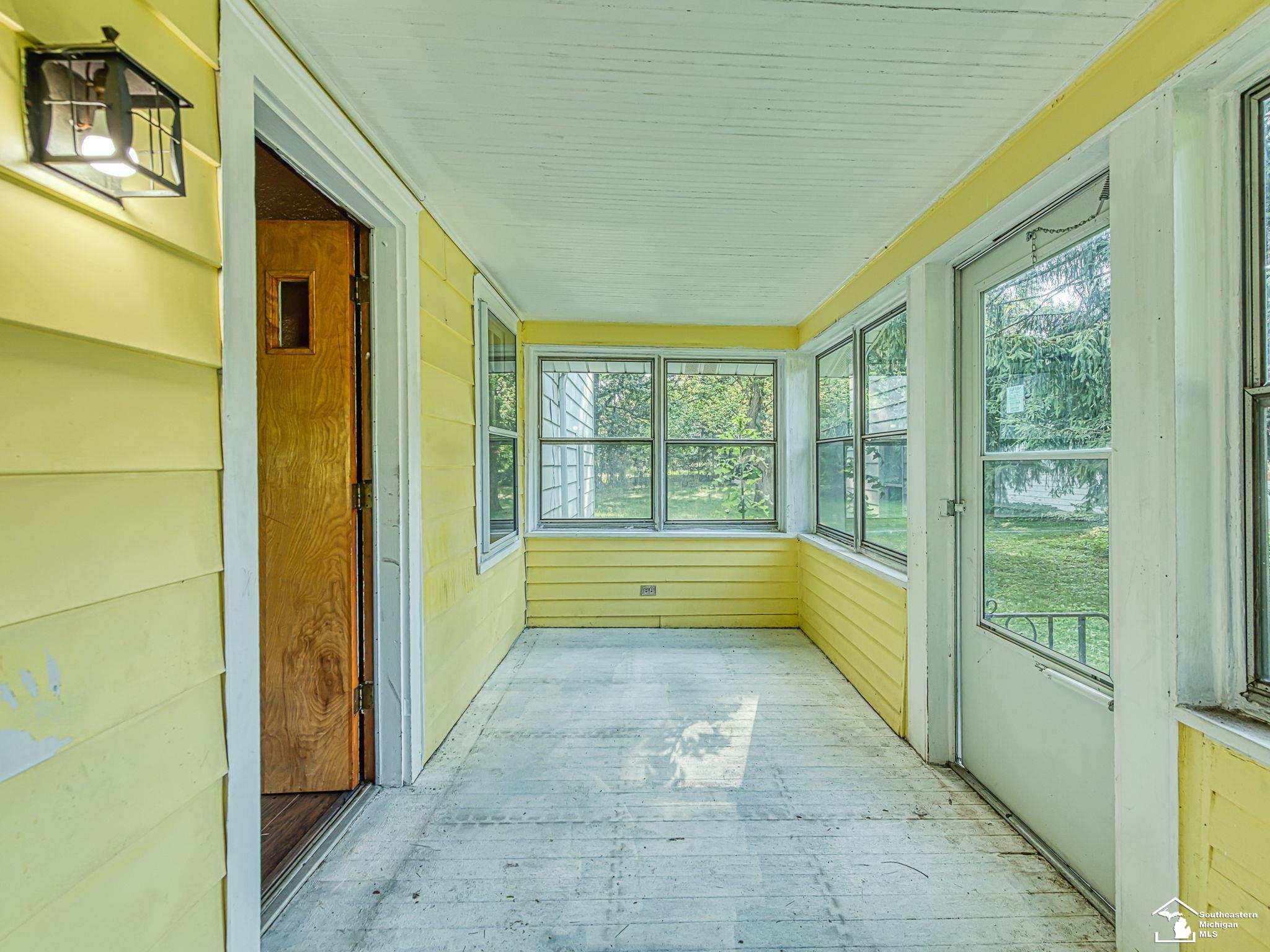 3375 Clinton Way Jackson, MI 49201 - Photo 28 of 37 50179983-e73577a6-48cf-4bbf-bd52-ba1b751abcad.JPG