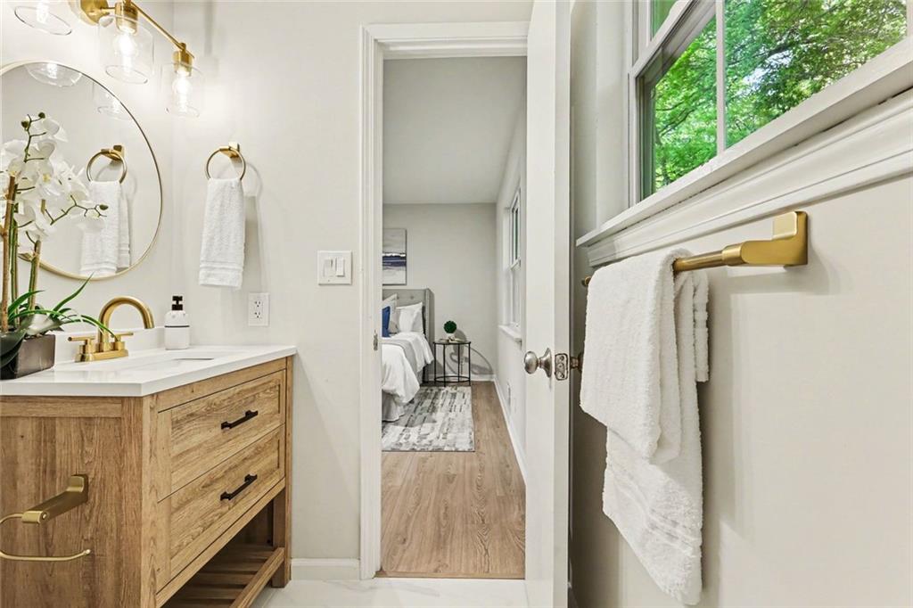 2546 Candler Woods Drive Decatur, GA 30032 - Photo 13 of 35