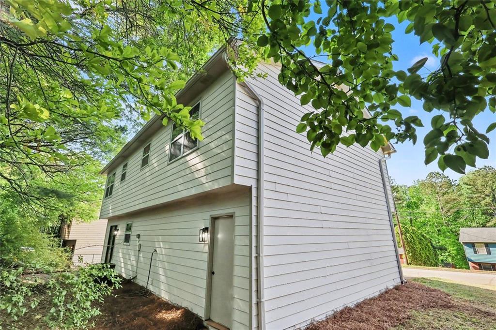 2546 Candler Woods Drive Decatur, GA 30032 - Photo 28 of 35