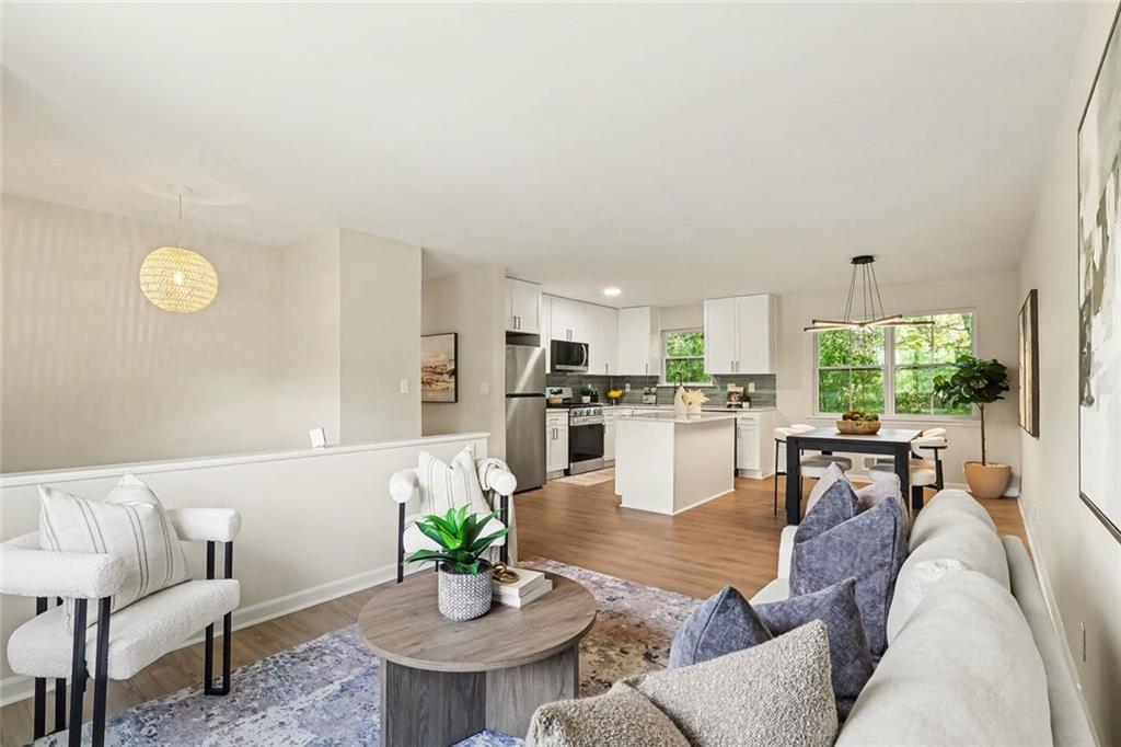 2546 Candler Woods Drive Decatur, GA 30032 - Photo 4 of 35