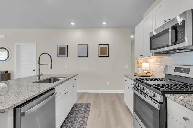 $350,000 | 422 American Goldfinch Way, Moncks Corner, SC 29461