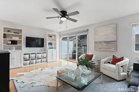 $595,000 | 59 Rock Spring Road, Unit 25, Stamford, CT 06906