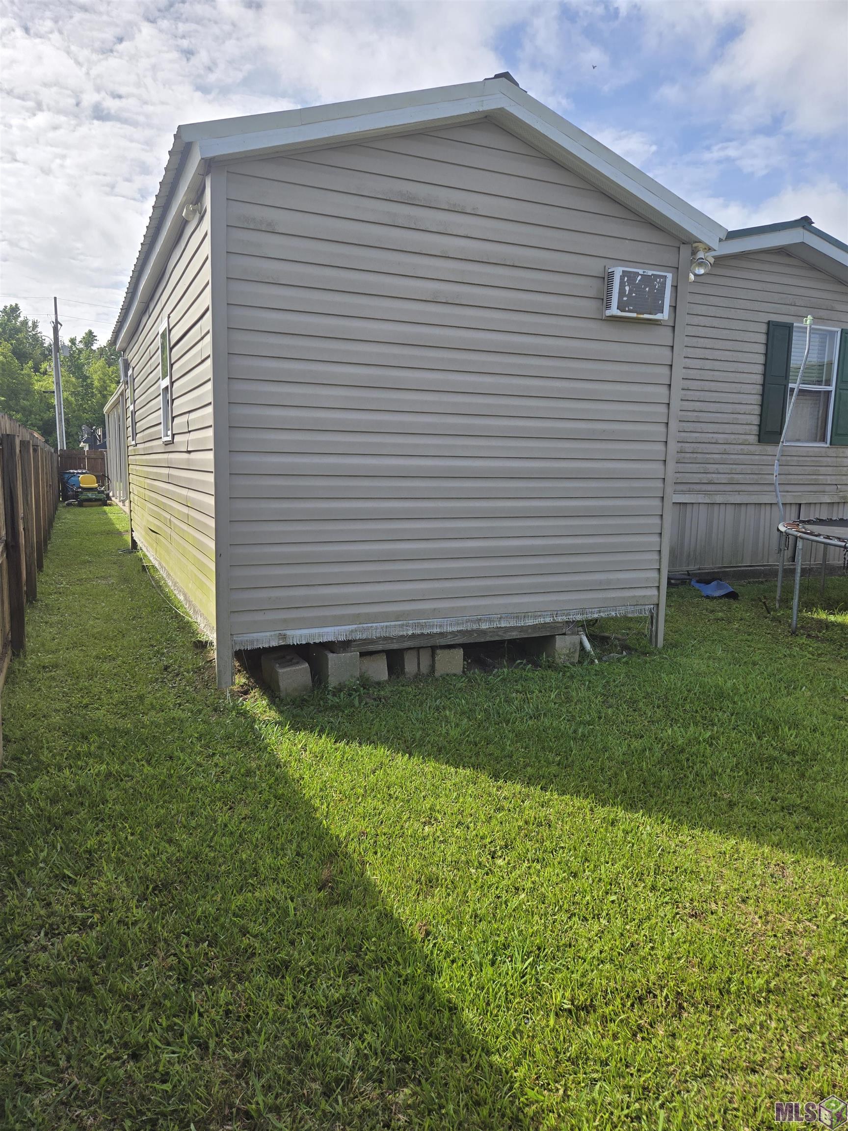 402 Sandi Drive Patterson, LA 70392 - Photo 2 of 22