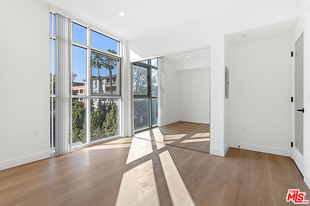 164 Chestnut Street, Unit 402 Pasadena, CA 91103 - Photo 15 of 32