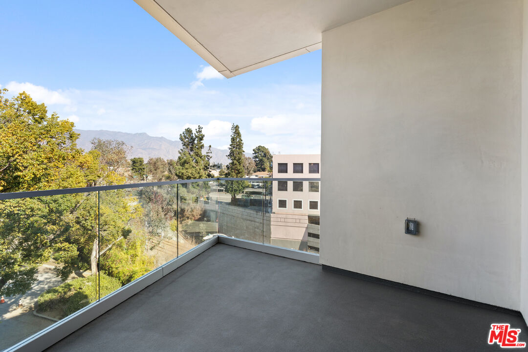 164 Chestnut Street, Unit 402 Pasadena, CA 91103 - Photo 19 of 32