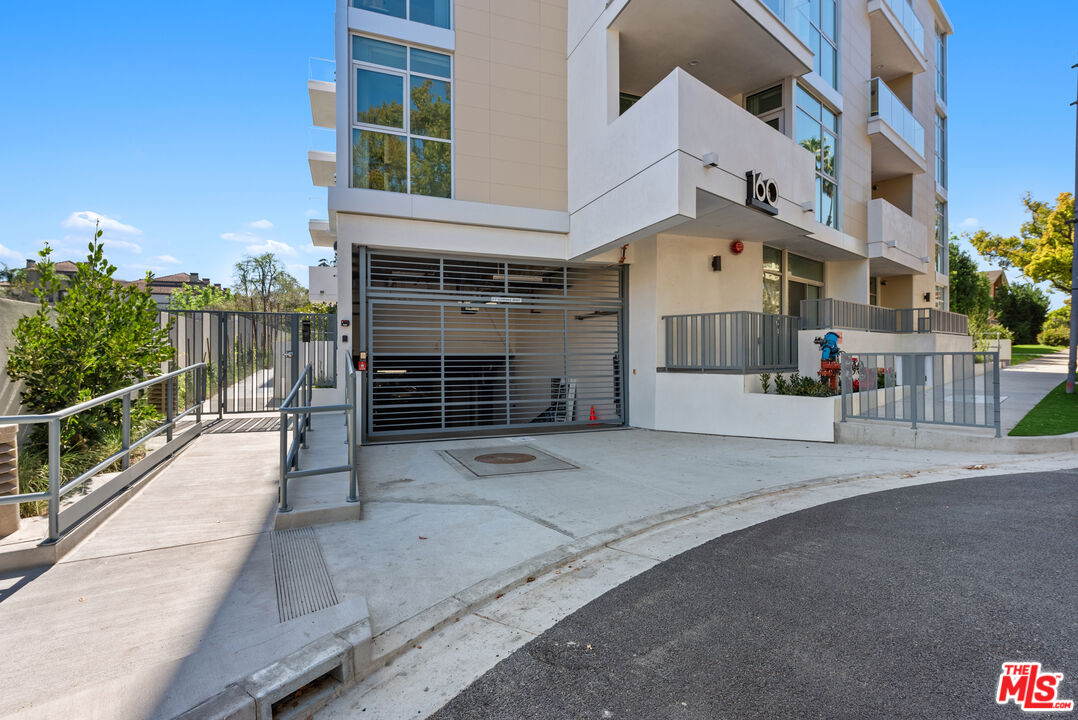 164 Chestnut Street, Unit 402 Pasadena, CA 91103 - Photo 32 of 32