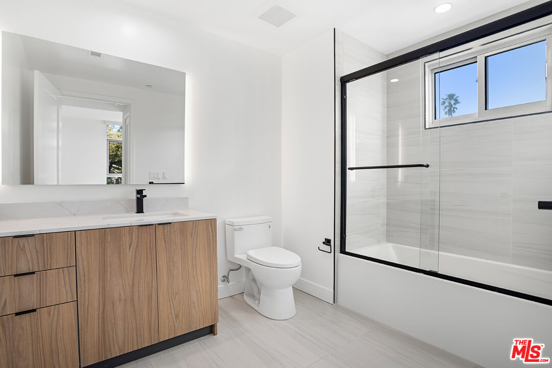 164 Chestnut Street, Unit 402 Pasadena, CA 91103 - Photo 10 of 32