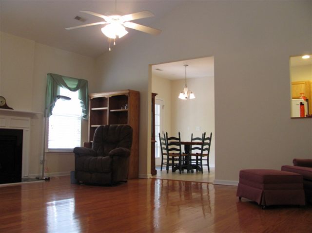 520 Lakeside Drive Anderson, SC 29621 - Photo 3 of 23 Gallery Image 3