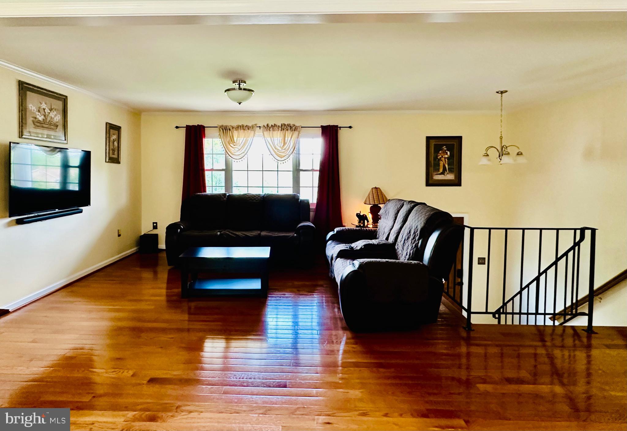 4786 Kelly Road Woodbridge, VA 22193 - Photo 22 of 64 Gallery Image 22
