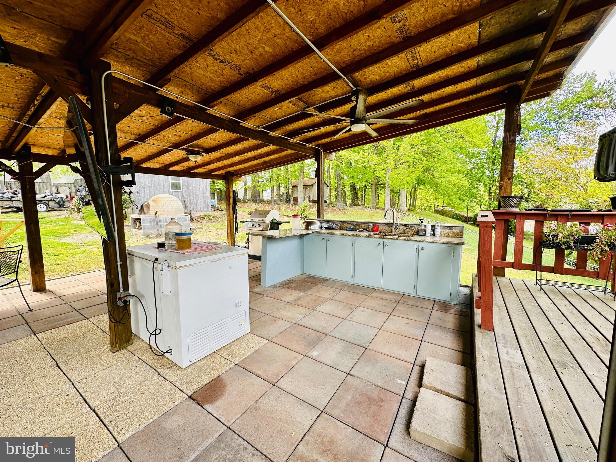 4786 Kelly Road Woodbridge, VA 22193 - Photo 54 of 64 Covered patio