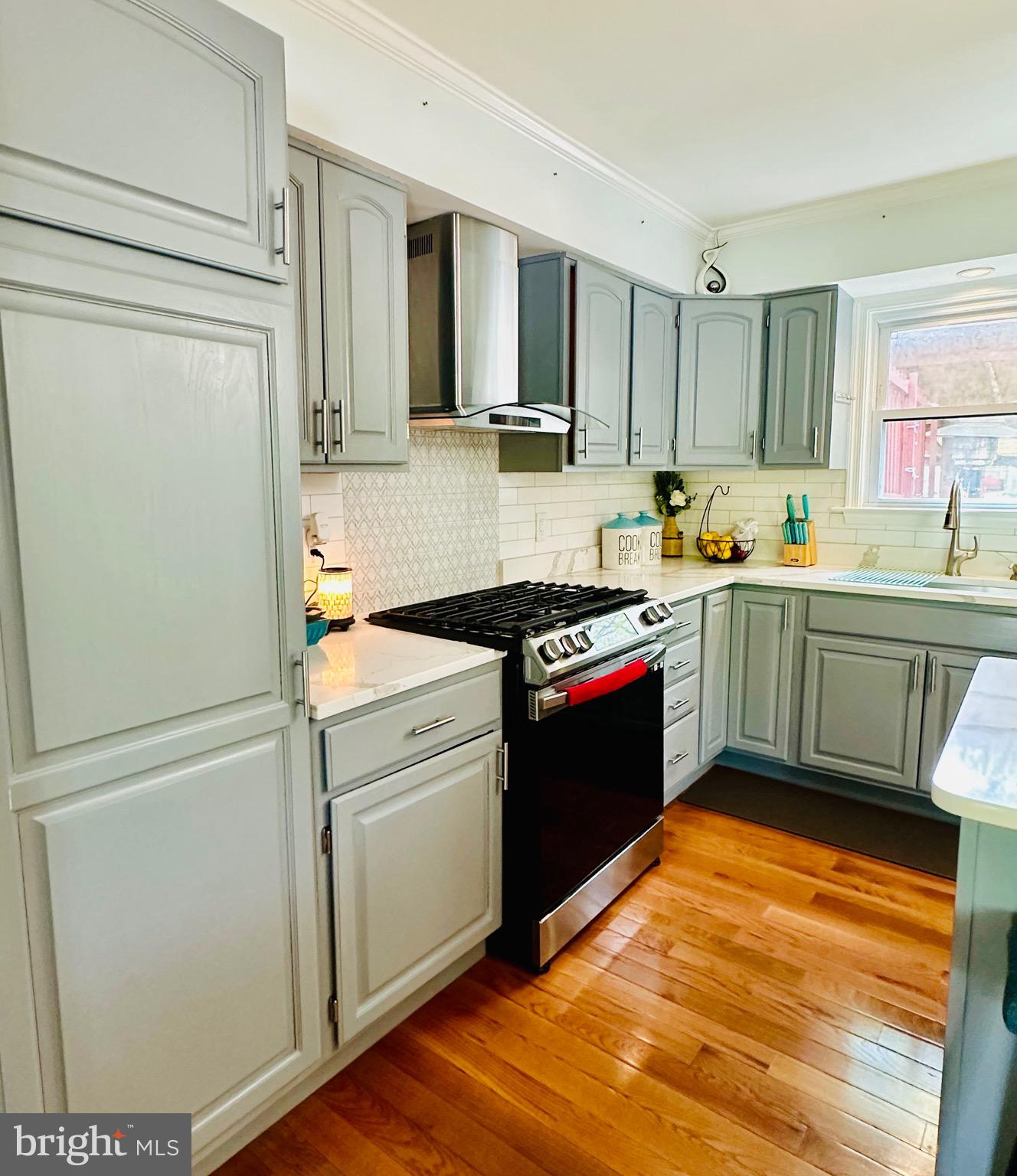 4786 Kelly Road Woodbridge, VA 22193 - Photo 9 of 64 Updated Kitchen