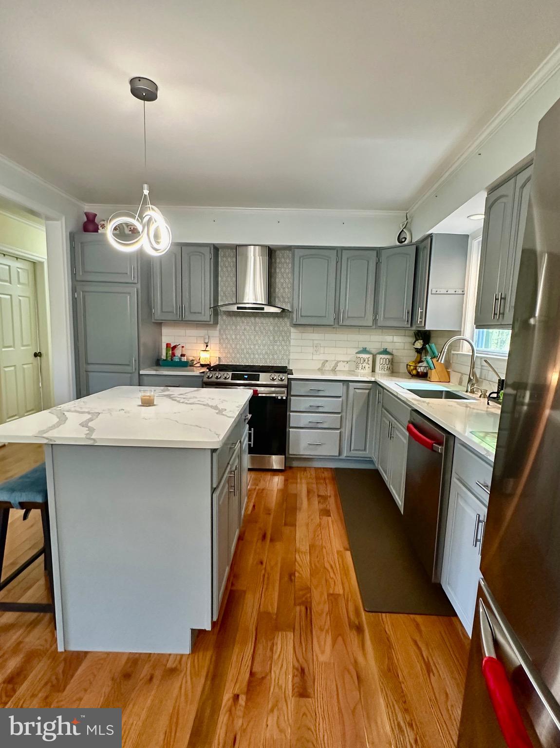 4786 Kelly Road Woodbridge, VA 22193 - Photo 10 of 64 Quartz countertops