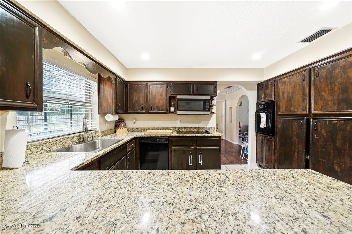 3125 Turtle Mound Road Melbourne, FL 32934 - Photo 12 of 47 09-DSC0800125