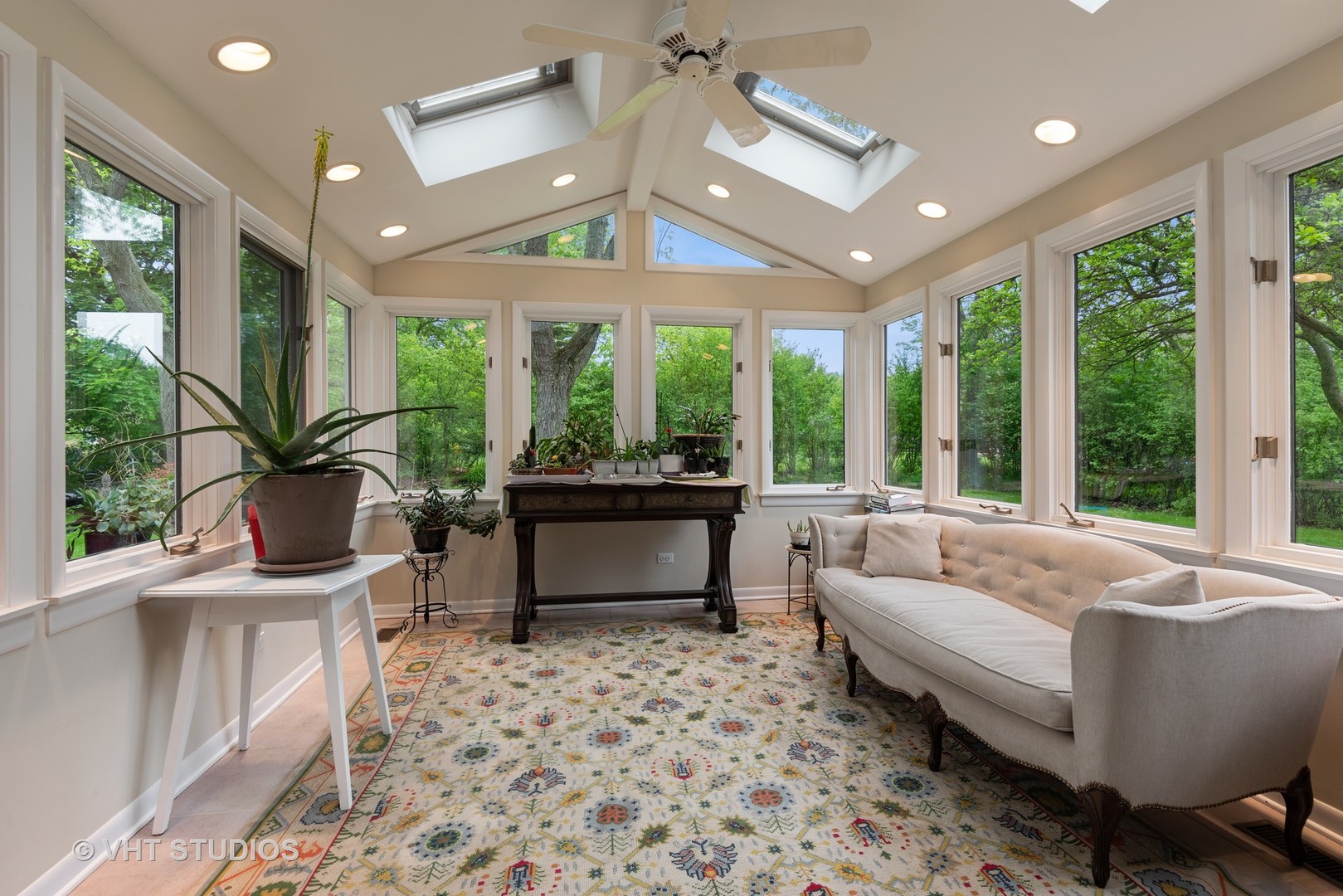 1616 Birch Road Northbrook, IL 60062 - Photo 7 of 20