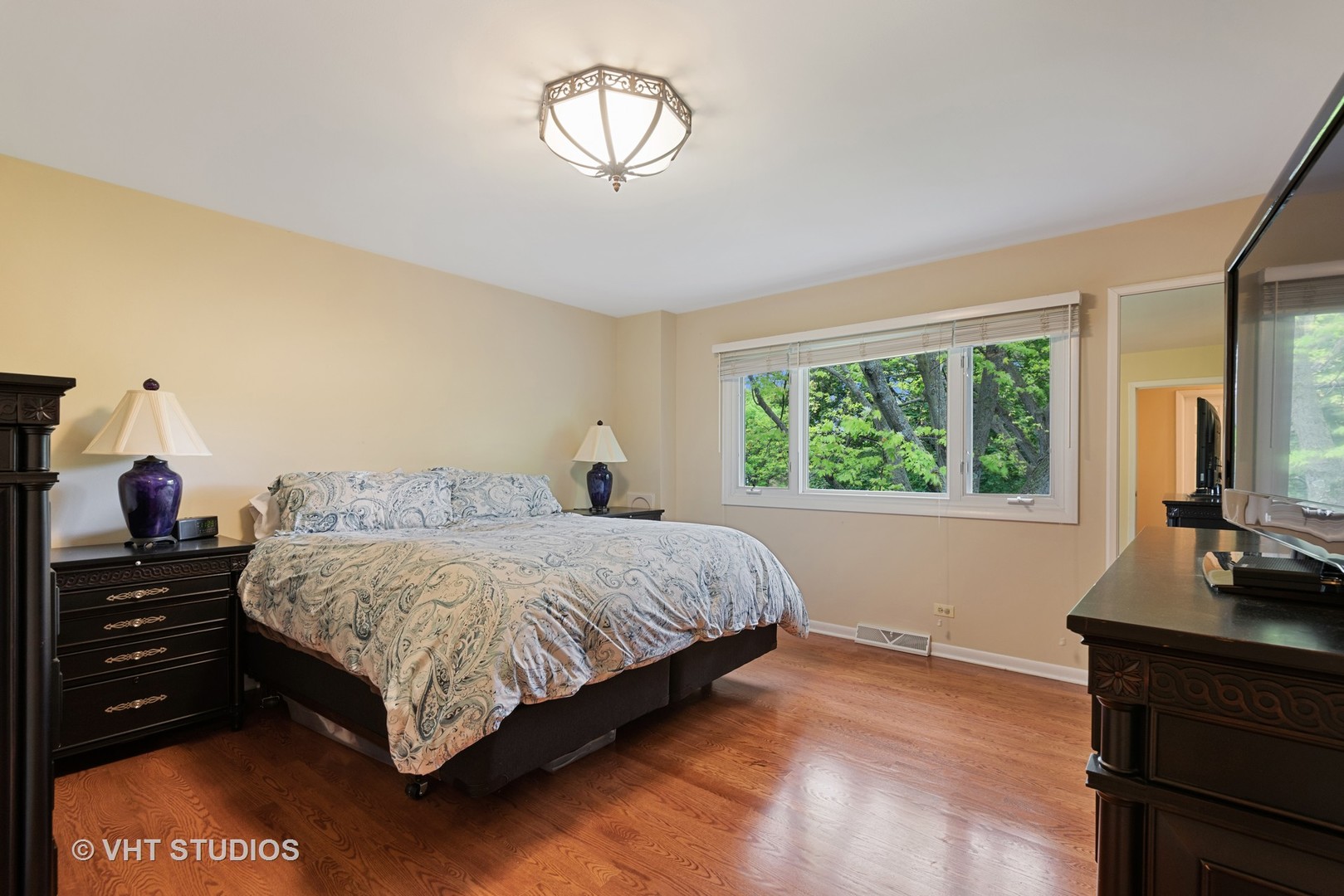 1616 Birch Road Northbrook, IL 60062 - Photo 8 of 20