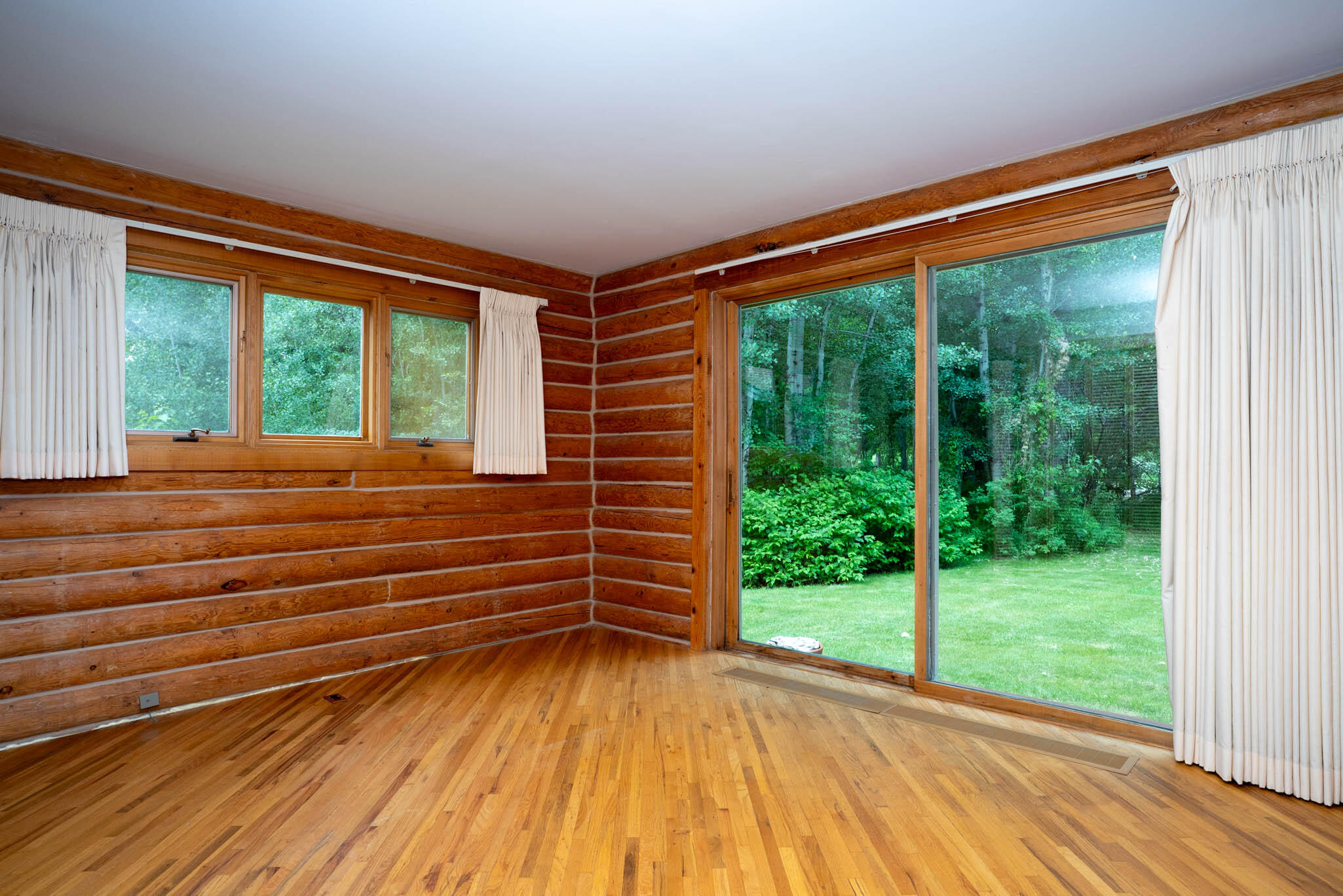 302 Easy Street Blaine County, ID 83333 - Photo 32 of 56 Guest Bedroom 1a