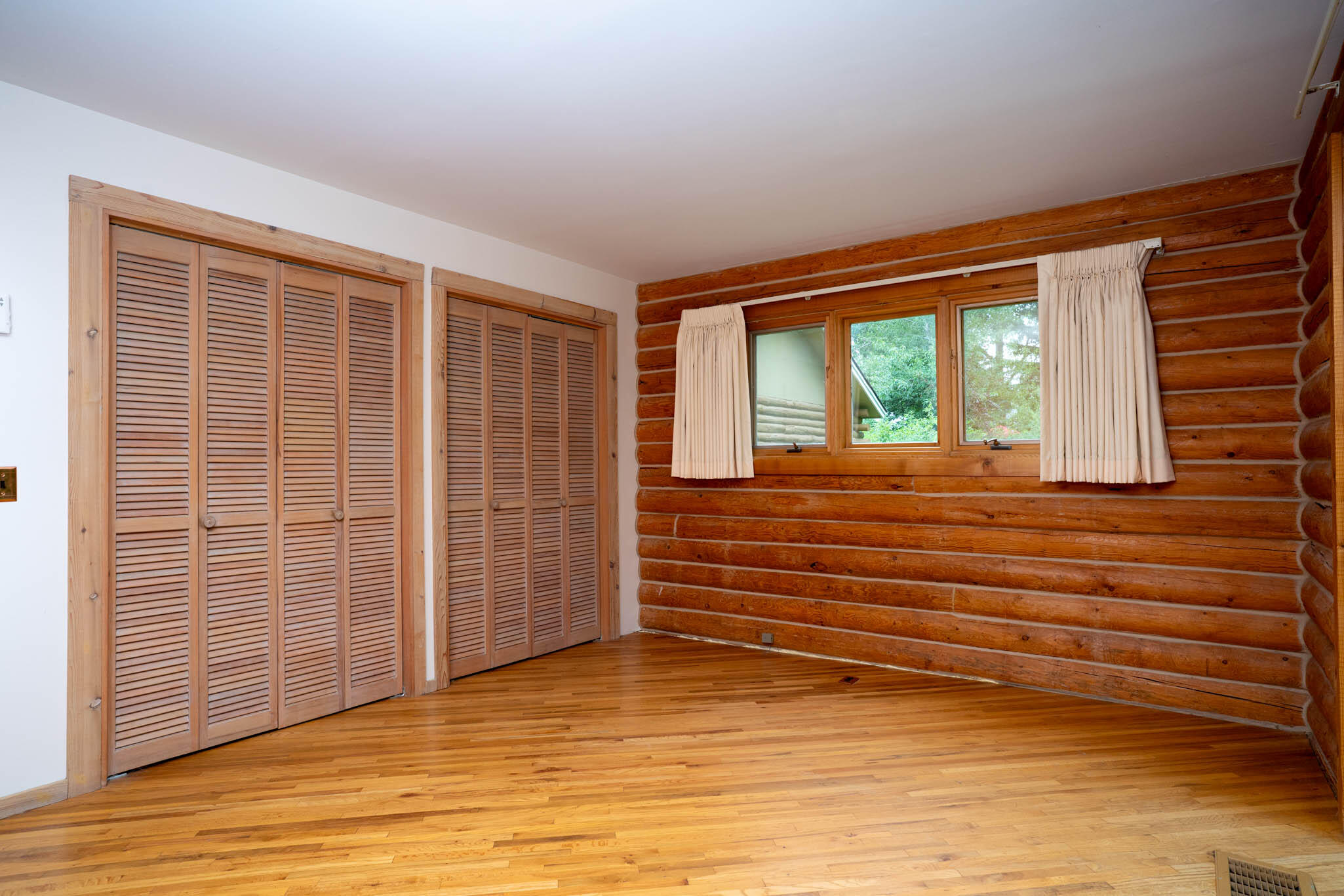 302 Easy Street Blaine County, ID 83333 - Photo 33 of 56 Guest Bedroom 1b