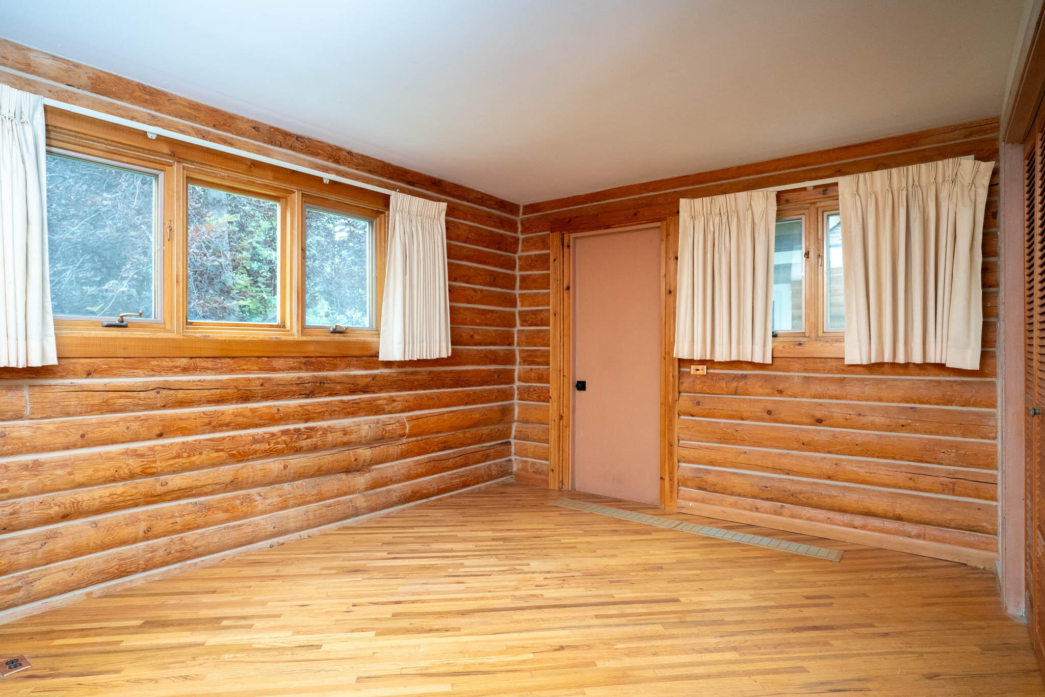 302 Easy Street Blaine County, ID 83333 - Photo 37 of 56 Guest Bedroom 2a