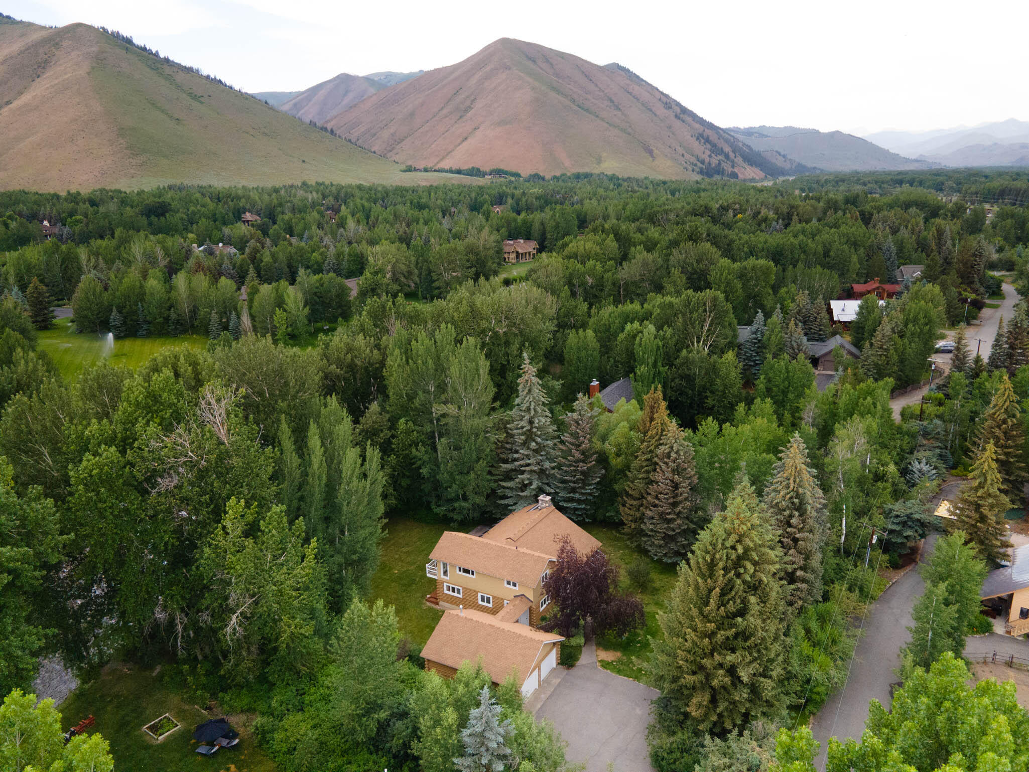 302 Easy Street Blaine County, ID 83333 - Photo 4 of 56 Aerial of Home 1