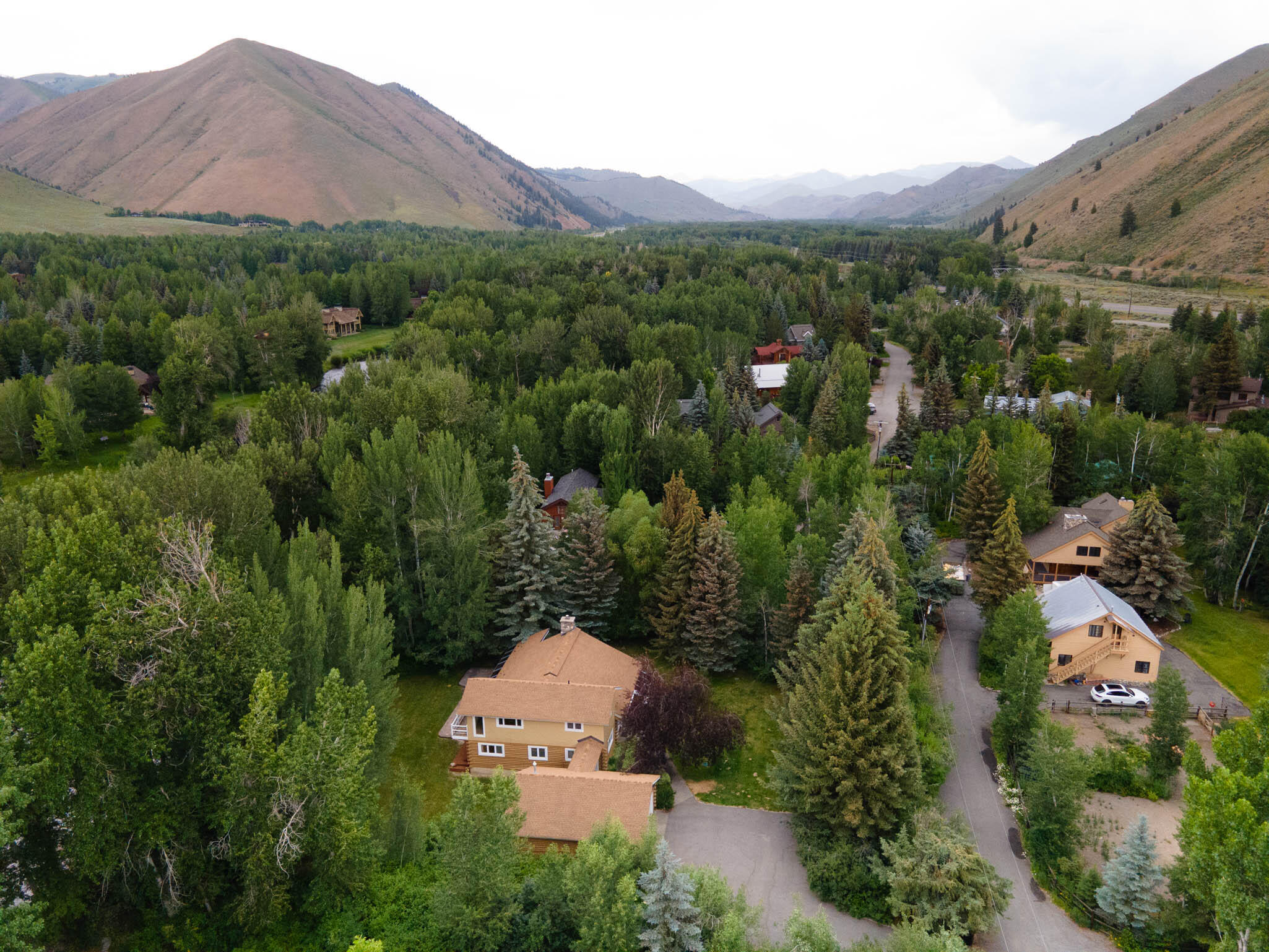 302 Easy Street Blaine County, ID 83333 - Photo 50 of 56 Aerial of Home 2
