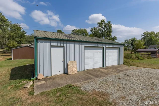 $325,000 | 308 Robinson Street, Fredericktown, MO 63645