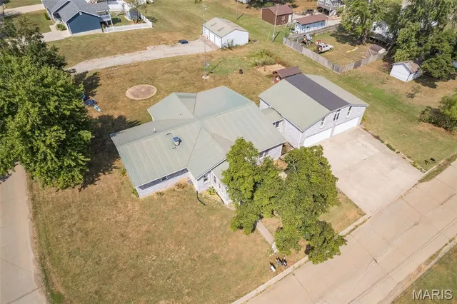 $325,000 | 308 Robinson Street, Fredericktown, MO 63645