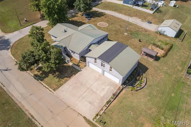 $325,000 | 308 Robinson Street, Fredericktown, MO 63645