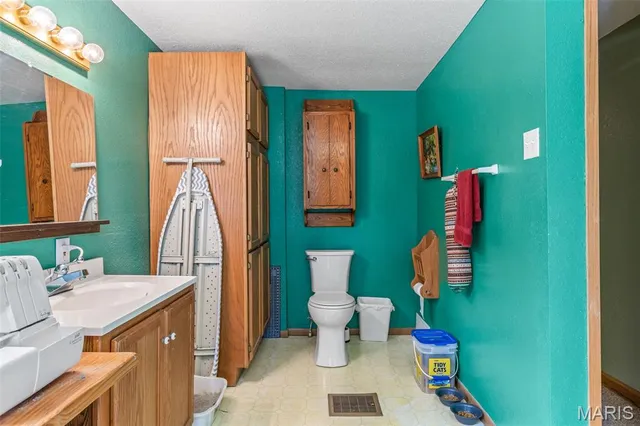 $325,000 | 308 Robinson Street, Fredericktown, MO 63645