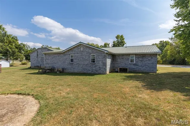 $325,000 | 308 Robinson Street, Fredericktown, MO 63645