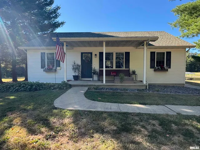 $315,000 | 11675 East Radio Tower Road, Mount Vernon, IL 62864