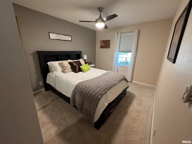 $315,000 | 11675 East Radio Tower Road, Mount Vernon, IL 62864