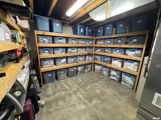 $315,000 | 11675 East Radio Tower Road, Mount Vernon, IL 62864