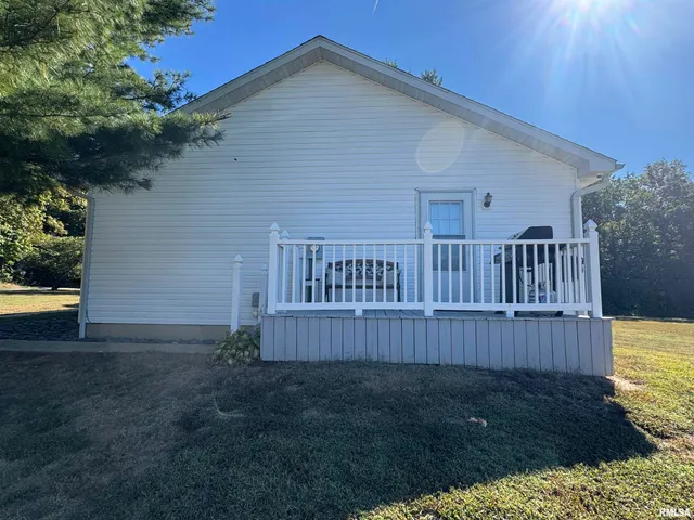 $315,000 | 11675 East Radio Tower Road, Mount Vernon, IL 62864