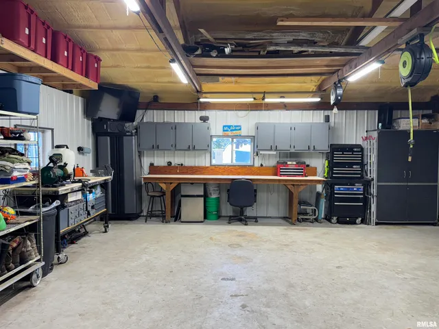 $315,000 | 11675 East Radio Tower Road, Mount Vernon, IL 62864