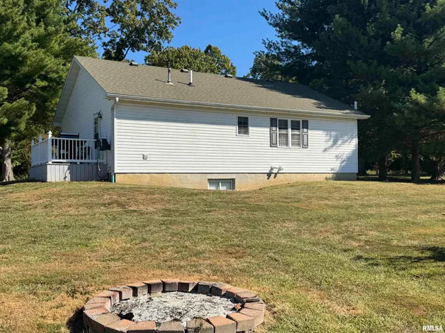 $315,000 | 11675 East Radio Tower Road, Mount Vernon, IL 62864