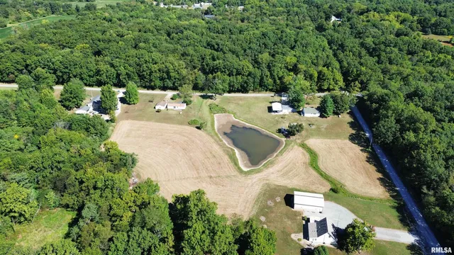 $315,000 | 11675 East Radio Tower Road, Mount Vernon, IL 62864