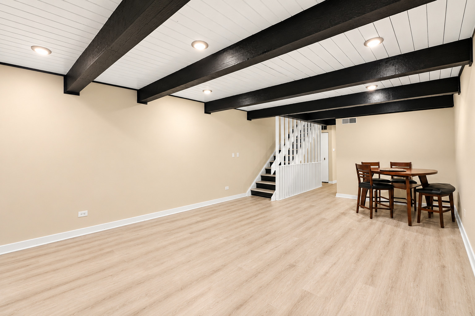 1755 Rand Road, Unit 10 Des Plaines, IL 60016 - Photo 5 of 16 Gallery Image 5