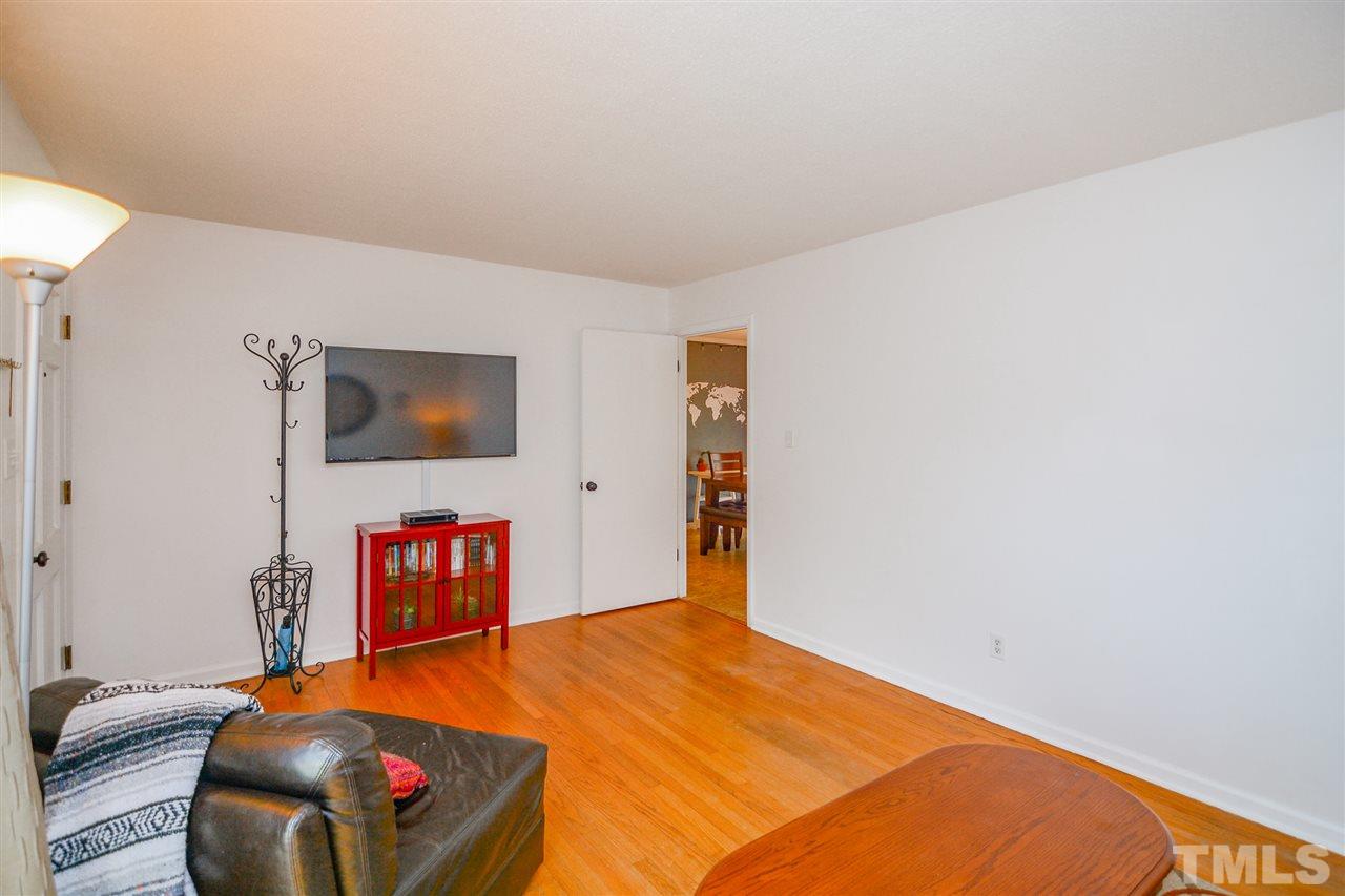 1913 Fountain Ridge Road Chapel Hill, NC 27517 - Photo 6 of 25