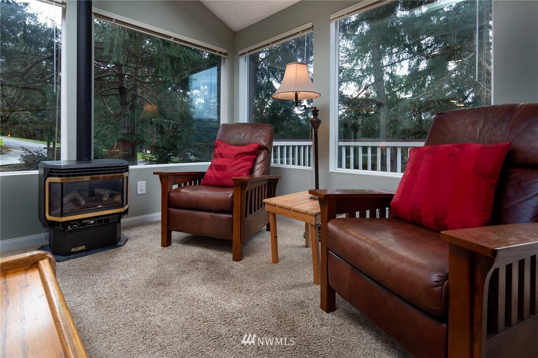 3 Barn View Drive, Unit 5 Bellingham, WA 98229 - Photo 9 of 25 a balcony with furniture and a potted plant