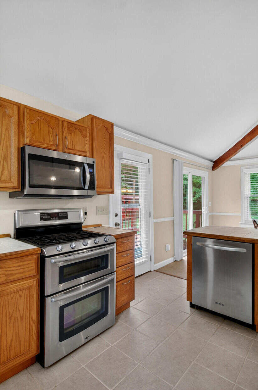 1105 County Line Road Cross, SC 29436 - Photo 14 of 42 Stainless Steel Appliances