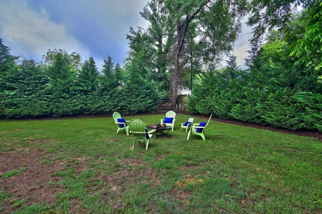 1202 Pender Street Raleigh, NC 27610 - Photo 21 of 23 Backyard
