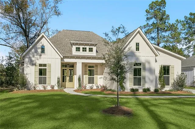 $699,900 | 371 Rue Charlotte Road, Covington, LA 70433