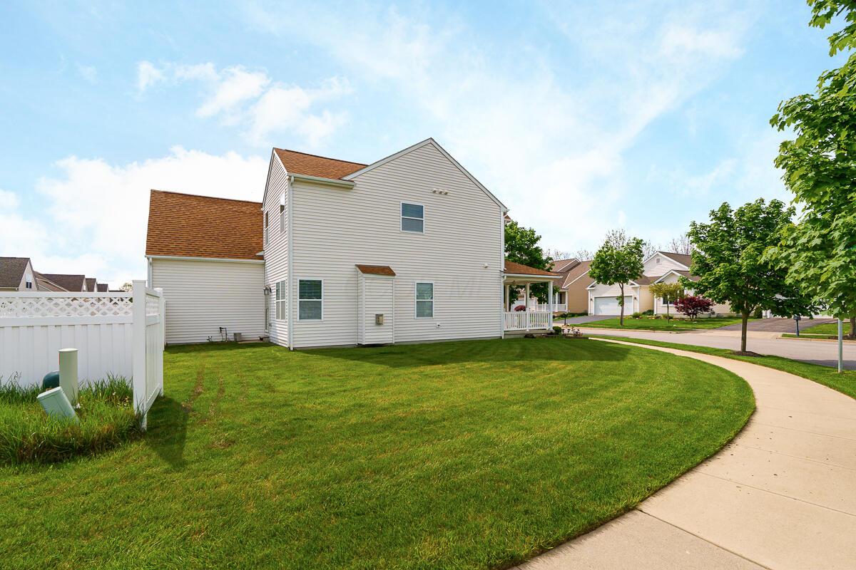 5851 Myrick Road Dublin, OH 43016 - Photo 32 of 37 yard