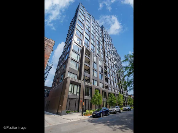 $2,950,000 | 21 North May Street, Unit 305, Chicago, IL 60607