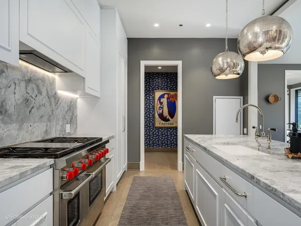 $2,950,000 | 21 North May Street, Unit 305, Chicago, IL 60607