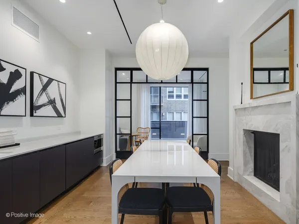 $2,950,000 | 21 North May Street, Unit 305, Chicago, IL 60607